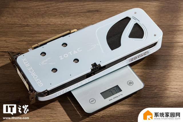 索泰GeForce RTX 5060 Ti 8GB月白OC显卡评测：性能如何，值得购买吗？