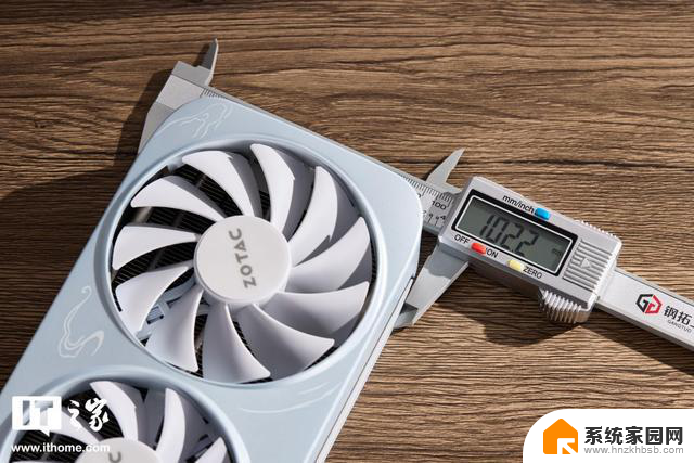 索泰GeForce RTX 5060 Ti 8GB月白OC显卡评测：性能如何，值得购买吗？
