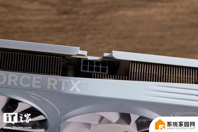 索泰GeForce RTX 5060 Ti 8GB月白OC显卡评测：性能如何，值得购买吗？