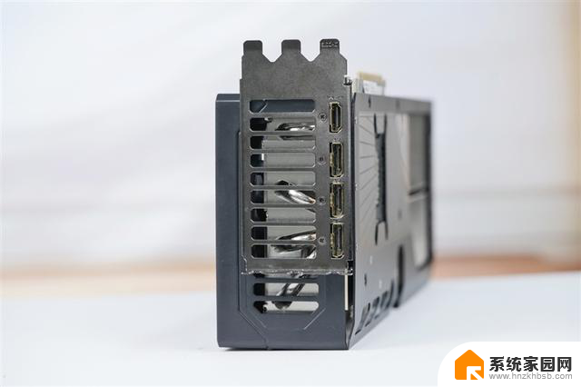 技嘉RTX 5070 Ti超级雕评测：高端玩家首选的游戏显卡