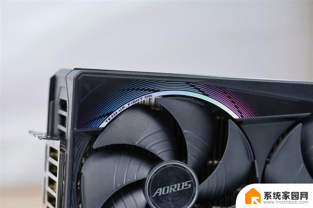 技嘉RTX 5070 Ti超级雕评测：高端玩家首选的游戏显卡