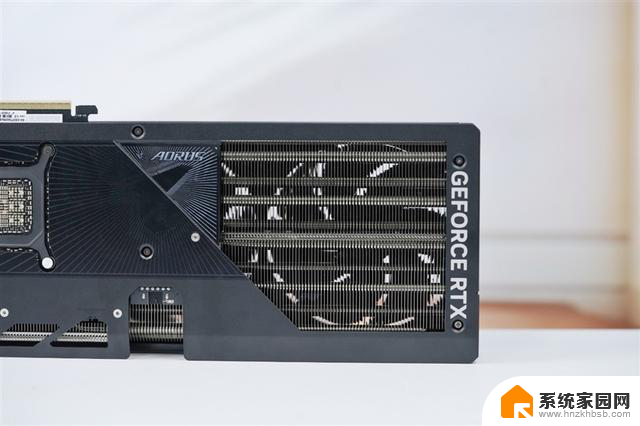 技嘉RTX 5070 Ti超级雕评测：高端玩家首选的游戏显卡